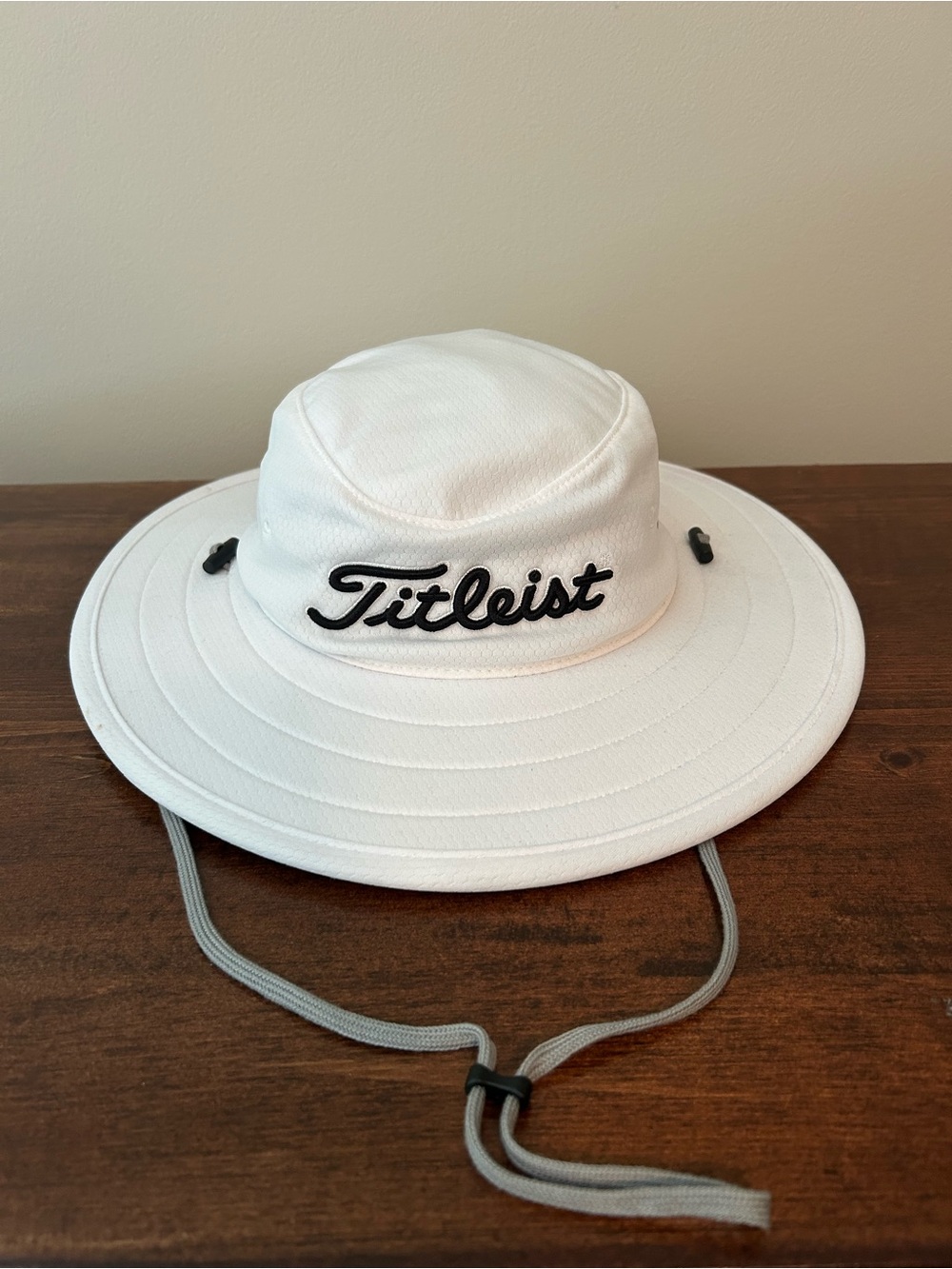 Titleist White Mens Sun Bucket Hat with Gray Chin Cord